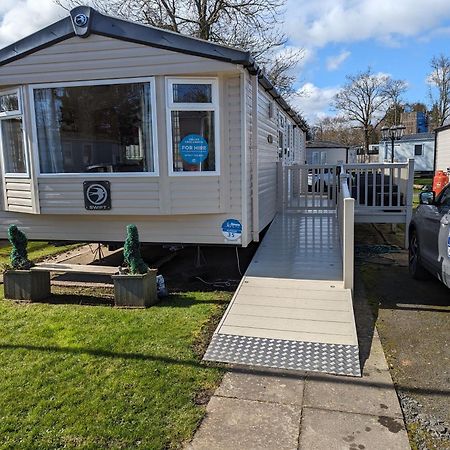 Haggerston Castle 3 Bedroom Deluxe Holiday Home Cheswick  Exterior foto